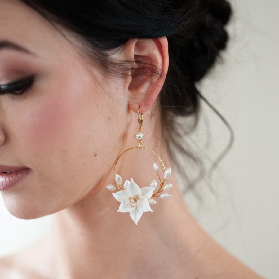 18 Stunning Wedding Ear Cuffs to Decorate Your Lobes - Tidewater